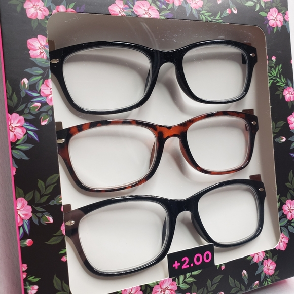 Betsey Johnson +2.00 Reading Glasses Tortoise and Black Set of 3 - Picture 3 of 5